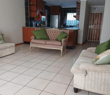Springs House | TCM Guesthouse