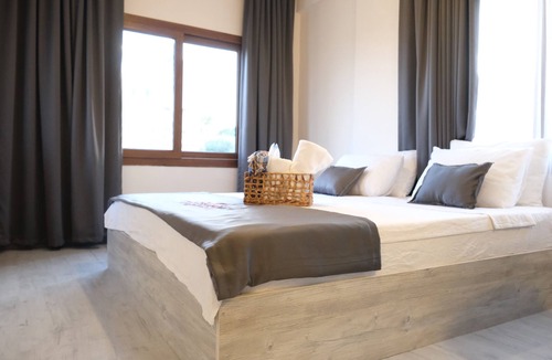 Artikli Hotel | Tek Han Kumkuyu Hotel
