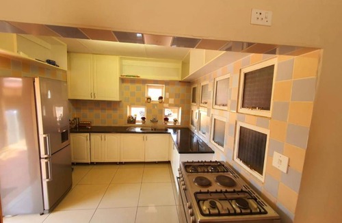 Mahikeng Cabin | Tenacity Mafikeng Guesthouse - 7