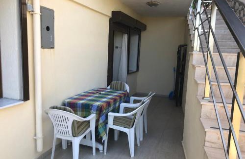 Karaburun Apartment | Teras butik apart