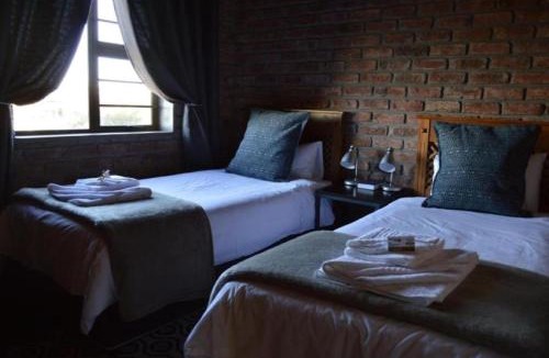 Beaufort West Cabin | Teri-Lemveli Lodge