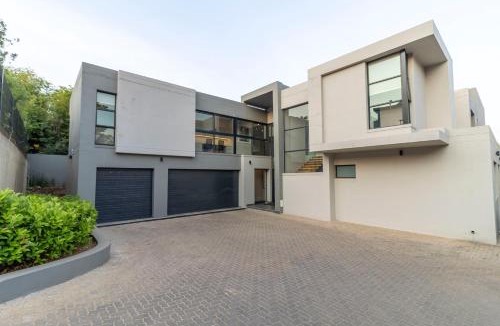 Greater Johannesburg Metropolitan Area Villa | Thalia House
