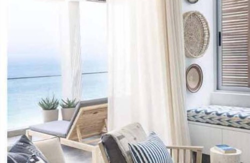 Clifton Apartment | The Abalone: Designer Beachfront Apartment with Access Directly on the Beach