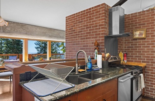 Gualala House | The Adobe House at Mendocino Stone Ranch, by Vinifera Homes