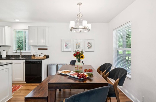 Freestone House | The Arbordale: 9-Acre, Redwoods, Secluded