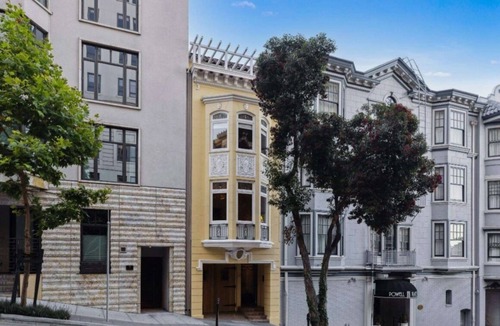 Nob Hill Cabin | The Audrey Hepburn Suite, atop of Nob Hill