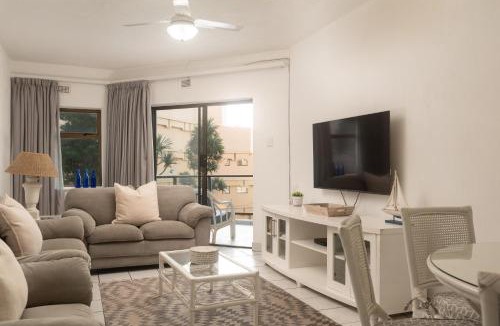 Ballito Apartment | The Bay 17 - With Inverter