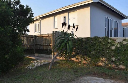 Umkomaas Villa | The Beach House by African Watersports