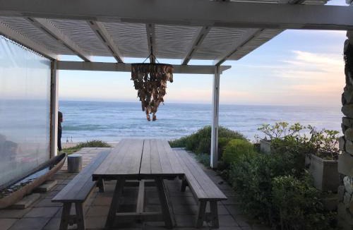 Glentana House | The Beach House - Glentana