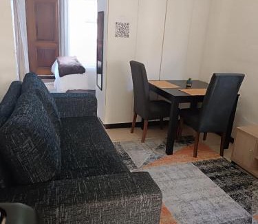 Plumstead Apartment | The Berna