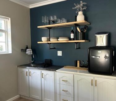 Kareeberg Apartment | The Blossom Room