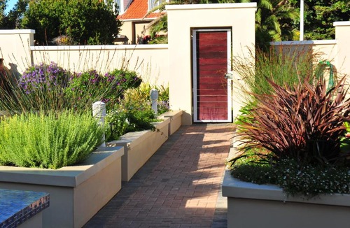Summerstrand House | The Blue Lotus Guest House