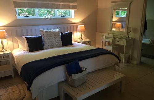 Mountainside Apartment | The Blue Marine Self-Catering