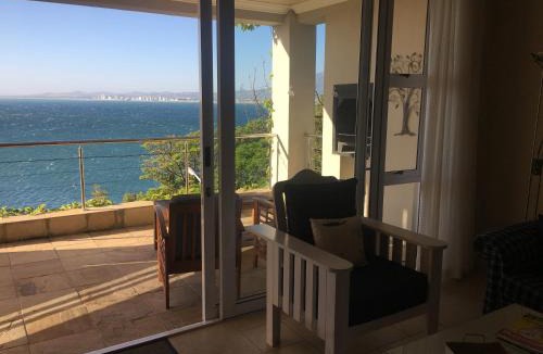 Mountainside Apartment | The Blue Marine Self-Catering