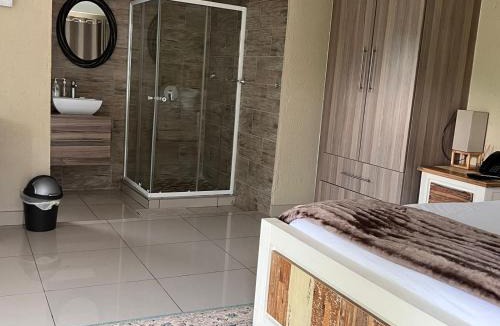 Mamaolo Hotel | THE BRIDGE BOUTIQUE LODGE