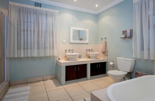 Durban North Bed & Breakfast | The Brother's Guest House