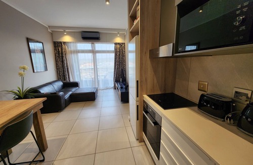 Menlyn Apartment | The Capital Trilogy, Sun Time Square, Unit 1008, 10th floor