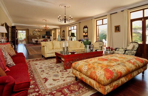 Constantia Villa | The Constantia nestles among vineyards with spectacular mountain views.