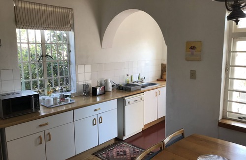 Parkview Cottage | The Corner House - 3 bedrooms, Private garden and pool in Parkview