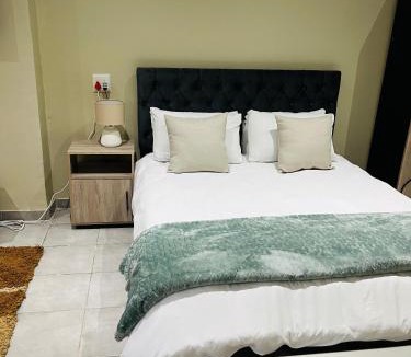 Constantia Kloof Apartment | The Corner Nest