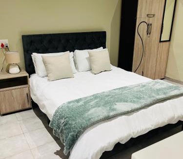 Constantia Kloof Apartment | The Corner Nest
