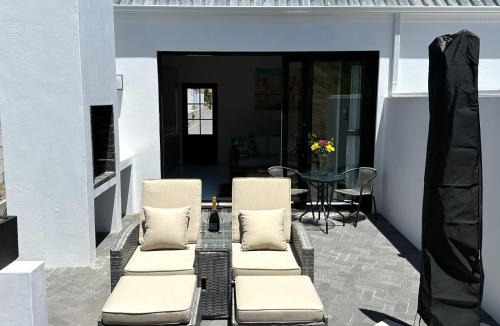Yzerfontein Apartment | The Cottage at Paradise Found