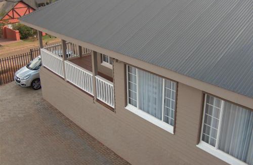 Clarens House | The Courtyard Guest House