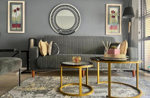 Century City Apartment | The CoziPlace Italia