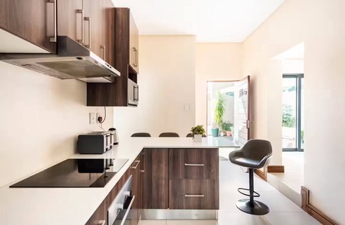 Greater Johannesburg Metropolitan Area Cottage | The Eighth Cottage