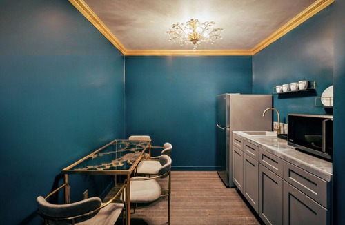 Middletown Hotel | The Fainting Couch Boutique Hotel