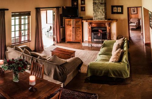 Nottingham Road Ski Chalet | The FarSide Dam Cottage
