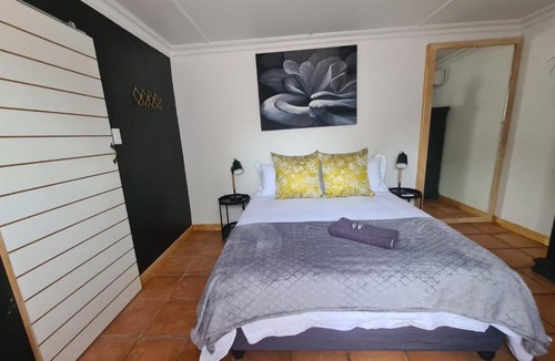 Tsantsabane House | The Fellows Guest Accommodation