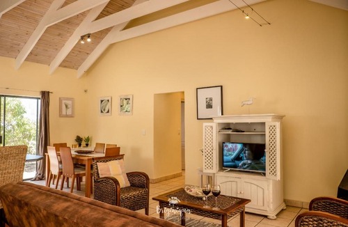 Shelley Point House | The Fountains 15