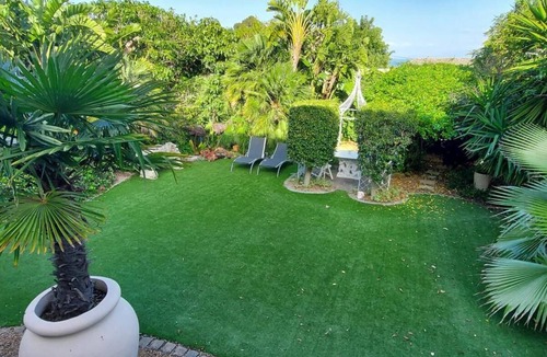 Somerset West Apartment | The Garden Apartment - Roosboom Luxury Facilities in Somerset West, 2 guests