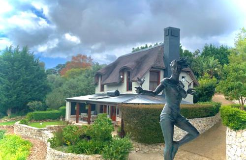 Hermanus Apartment | The Guardian Hermanus Luxury Self-Catering Hemel en Aarde Valley