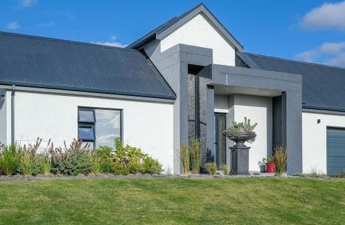 George House | The Halfway House @ Kingswood Golf Estate