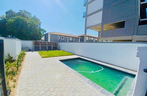 Greater Johannesburg Metropolitan Area Apartment | The Heart of Randburg: Modern, family friendly and be near popular attractionsnn