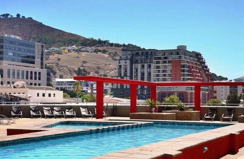 Cape Town City Centre Apartment | The Icon