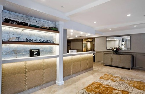 Saratoga Hotel | The Inn at Saratoga, Tapestry Collection by Hilton