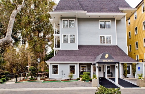 Saratoga Hotel | The Inn at Saratoga, Tapestry Collection by Hilton