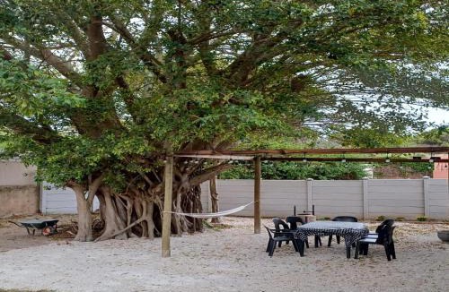 Paradise Beach Villa | The Jbaynian Guesthouse