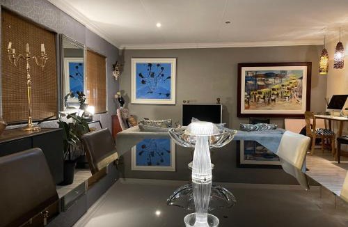 Greater Johannesburg Metropolitan Area Apartment | The Little Mongrel Deluxe Space Bryanston