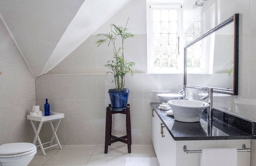 Helderberg Rural House | The Manor House at Knorhoek Estate