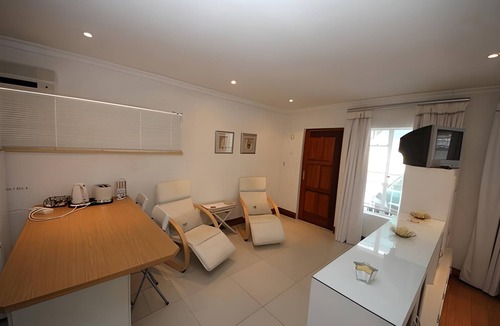 Bedfordview Bed & Breakfast | The Munday Bed & Breakfast