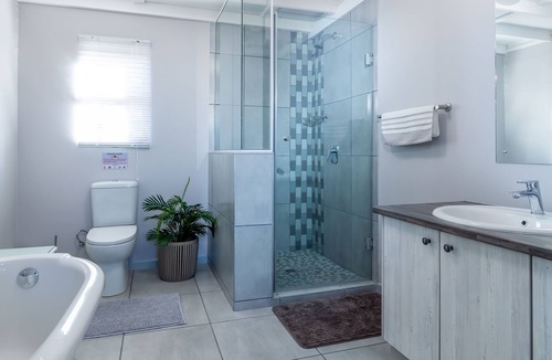 George Villa | The Owl"s Loft Villa