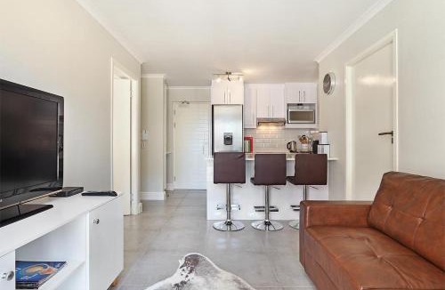Observatory Apartment | The Paragon 317 by Host Agents