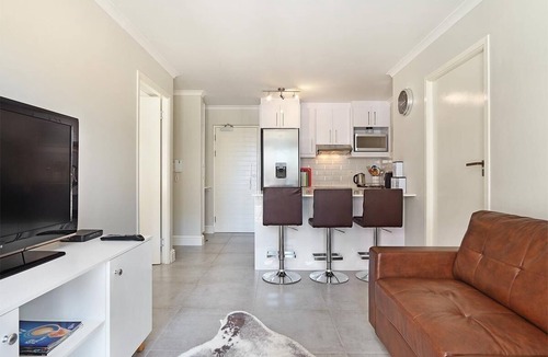 Observatory Apartment | The Paragon 317 - Two Bedroom Apartment, Sleeps 4