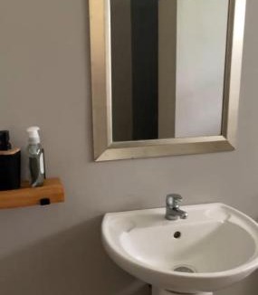 Mid Illovo House | The Pastures