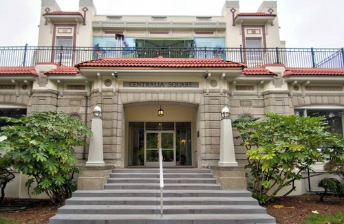 Centralia Apartment | The Peak at Centralia Square | Historic Suite 206