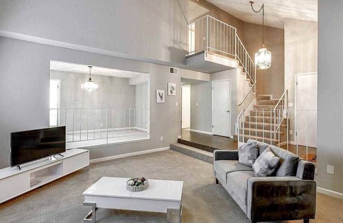 Almaden House | The Pearl on McAbee